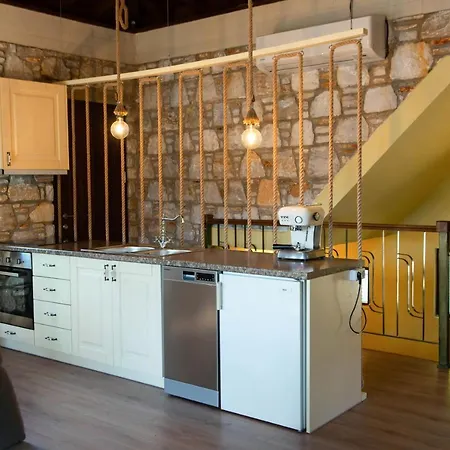 Pelion Luxury Homes * דמוצ'ארי