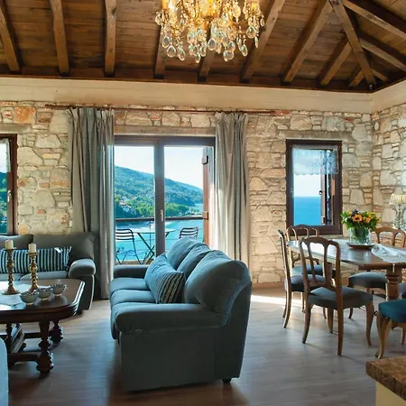 בית נופש Pelion Luxury Homes *