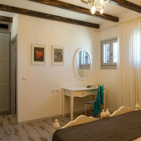 Pelion Luxury Homes *
